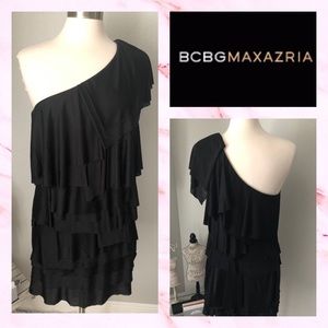 😍SALE😍BCBGMaxAzria Black one shoulder dress